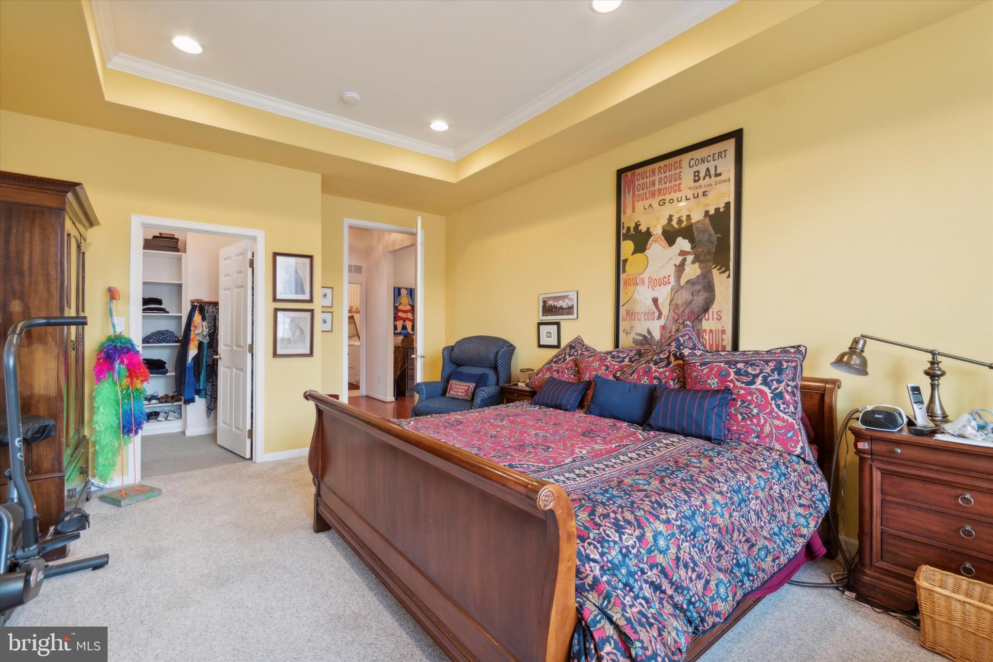 36 Nathaniel Road Southampton, PA 18966 - Photo 18 of 32 a bedroom with bed and a mirror