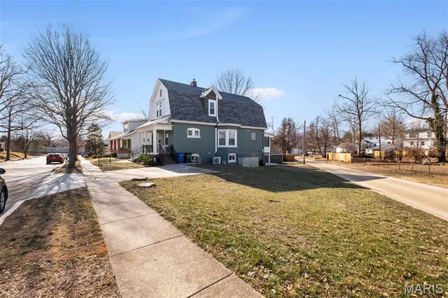 $399,000 | 1207 Sunset Avenue, Richmond Heights, MO 63117