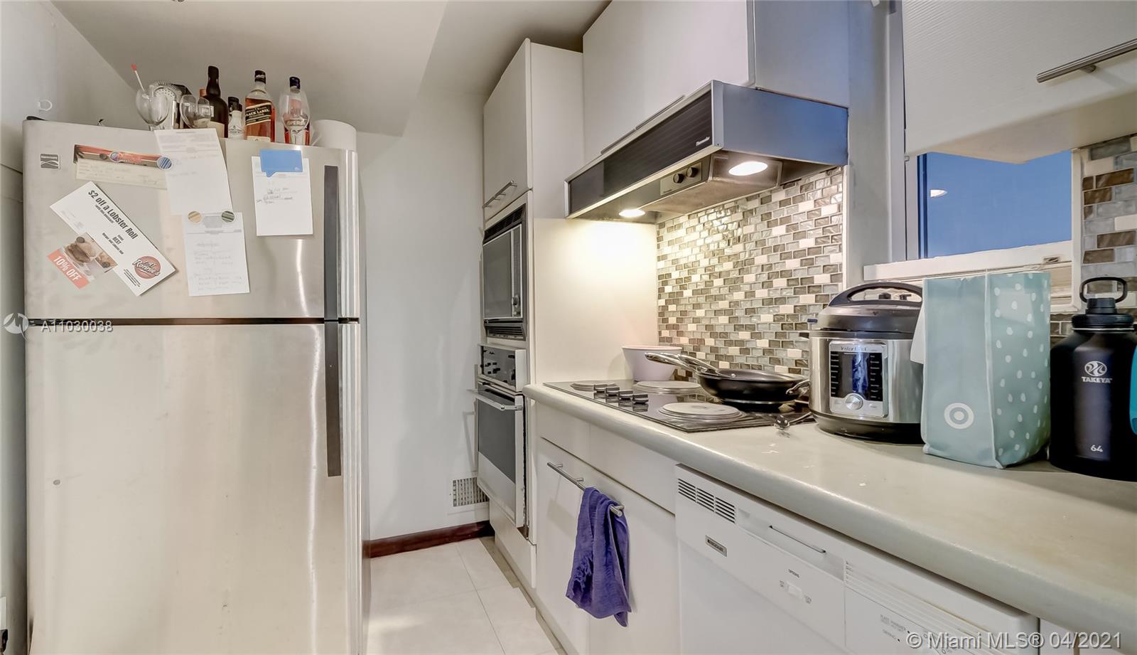 1674 Bay Road, Unit 204 Miami Beach, FL 33139 - Photo 7 of 16