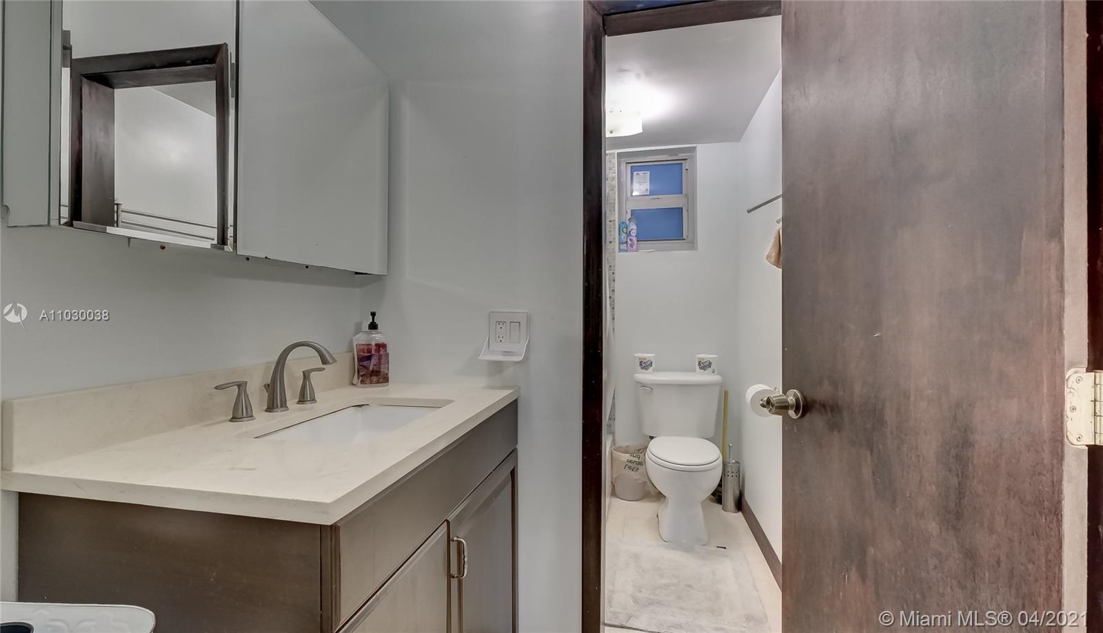 1674 Bay Road, Unit 204 Miami Beach, FL 33139 - Photo 10 of 16