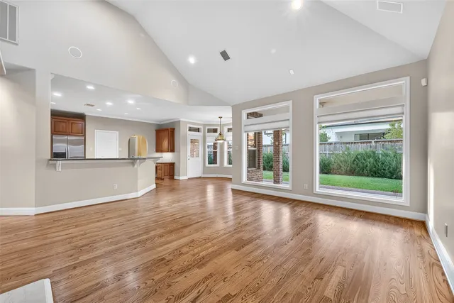 $875,000 | 5426 Lampasas Street, Houston, TX 77056