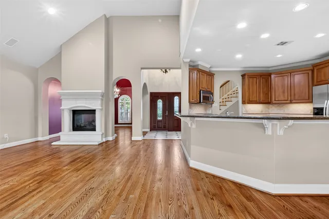 $875,000 | 5426 Lampasas Street, Houston, TX 77056