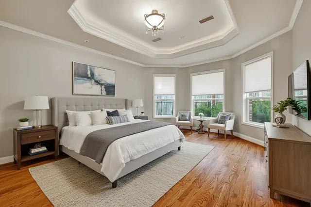 $875,000 | 5426 Lampasas Street, Houston, TX 77056