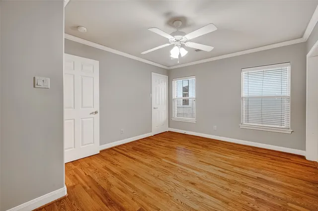 $875,000 | 5426 Lampasas Street, Houston, TX 77056