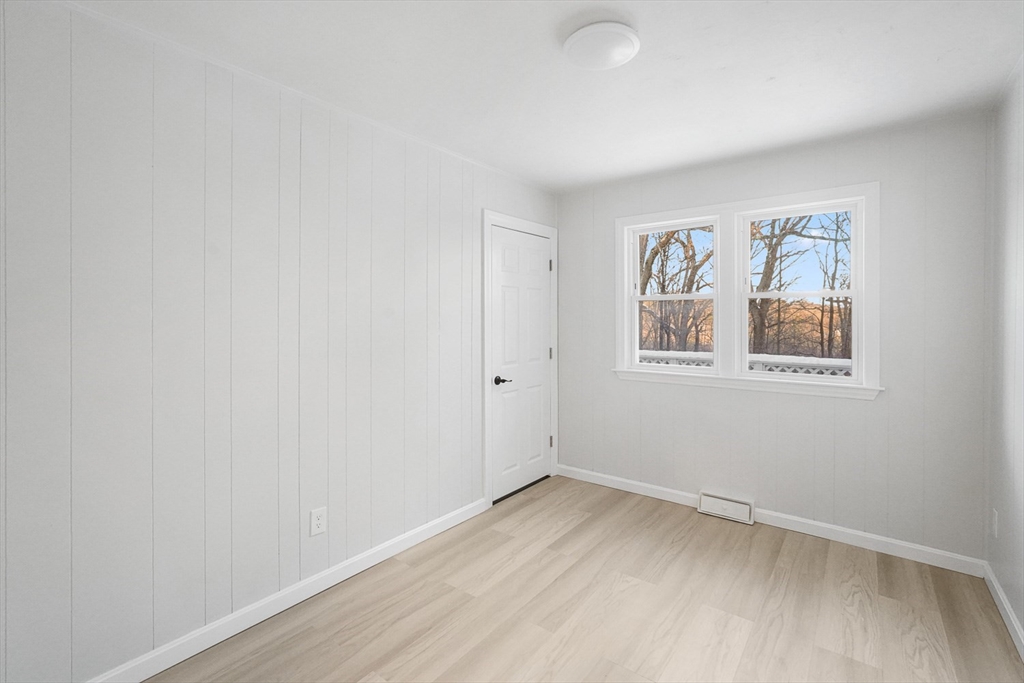 22 Outlook Drive Worcester, MA 01602 - Photo 15 of 30