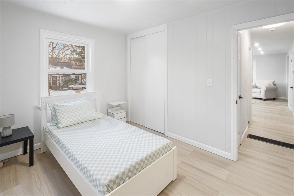 22 Outlook Drive Worcester, MA 01602 - Photo 19 of 30