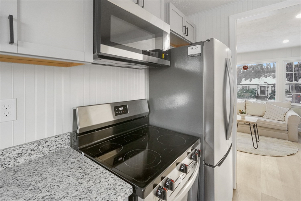 22 Outlook Drive Worcester, MA 01602 - Photo 10 of 30