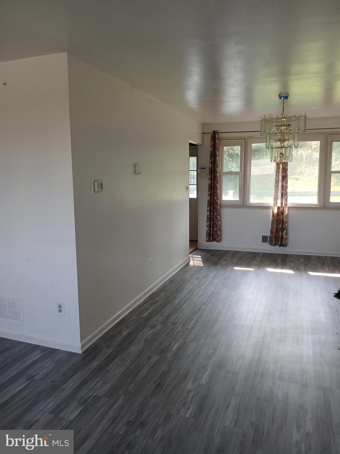 1495 Weyburn Road Rosedale, MD 21237 - Photo 10 of 15