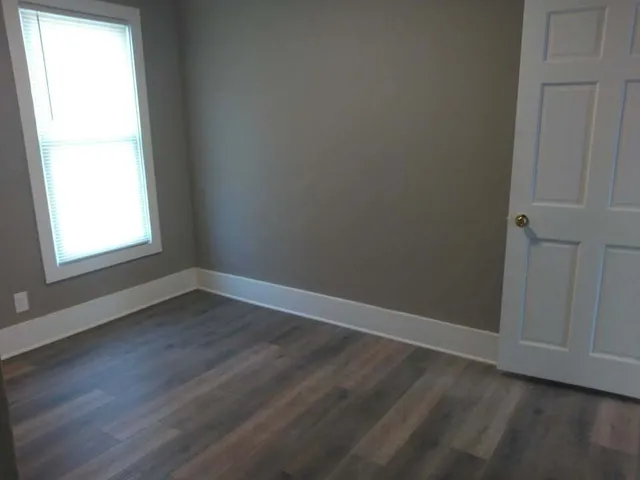 $299,000 | 141 Short Street, Crystal Lake, IL 60014