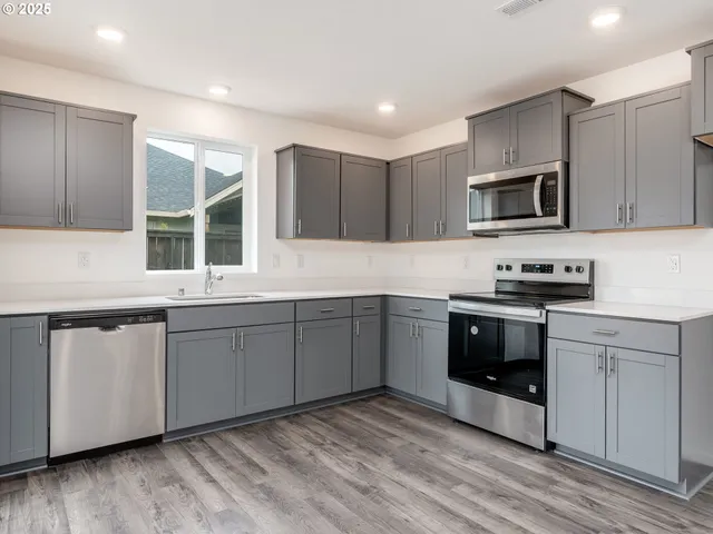 $444,995 | 5910 Northeast 120th Street, Vancouver, WA 98686