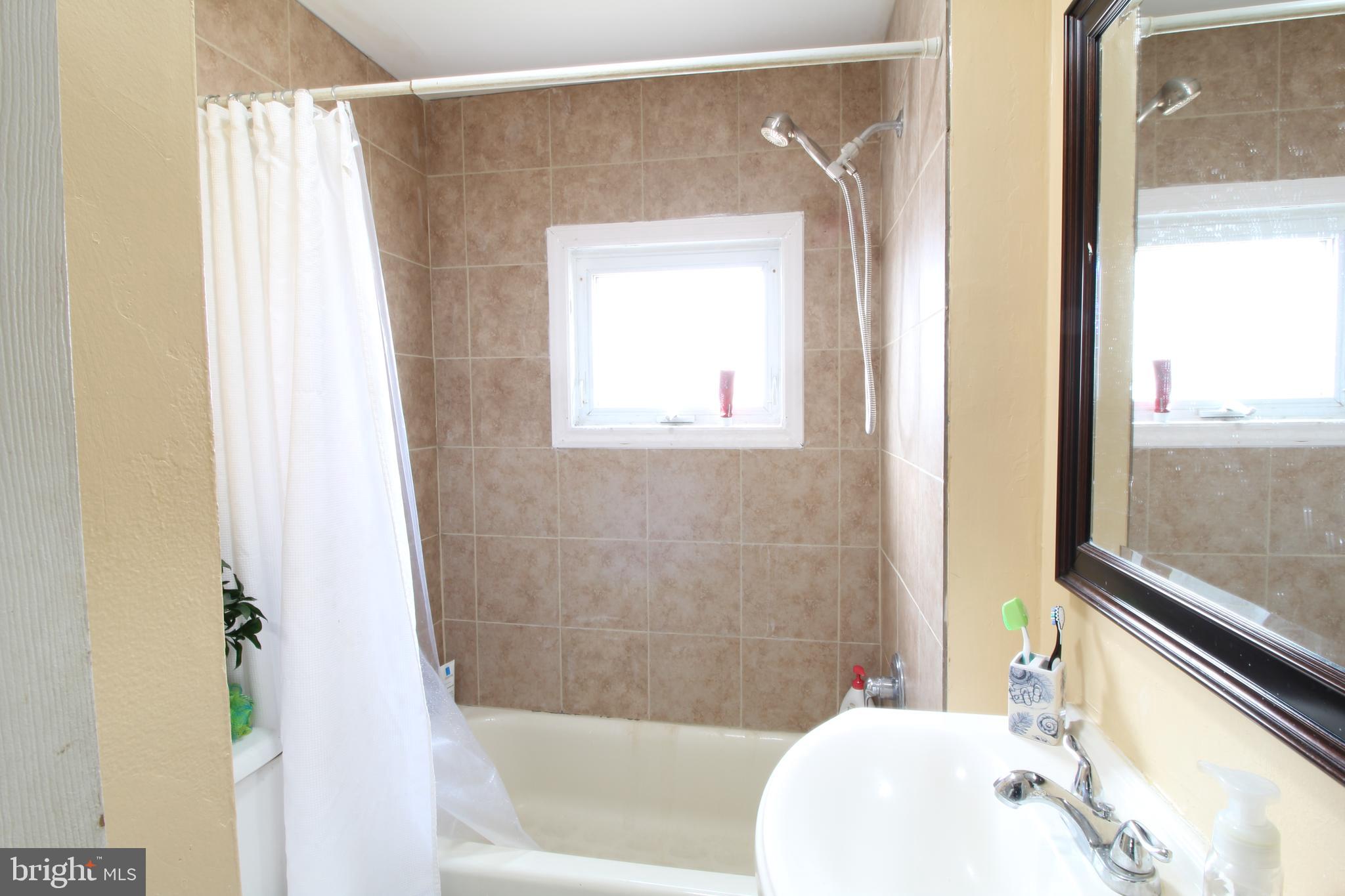 102 Reed Avenue Trenton, NJ 08610 - Photo 15 of 28