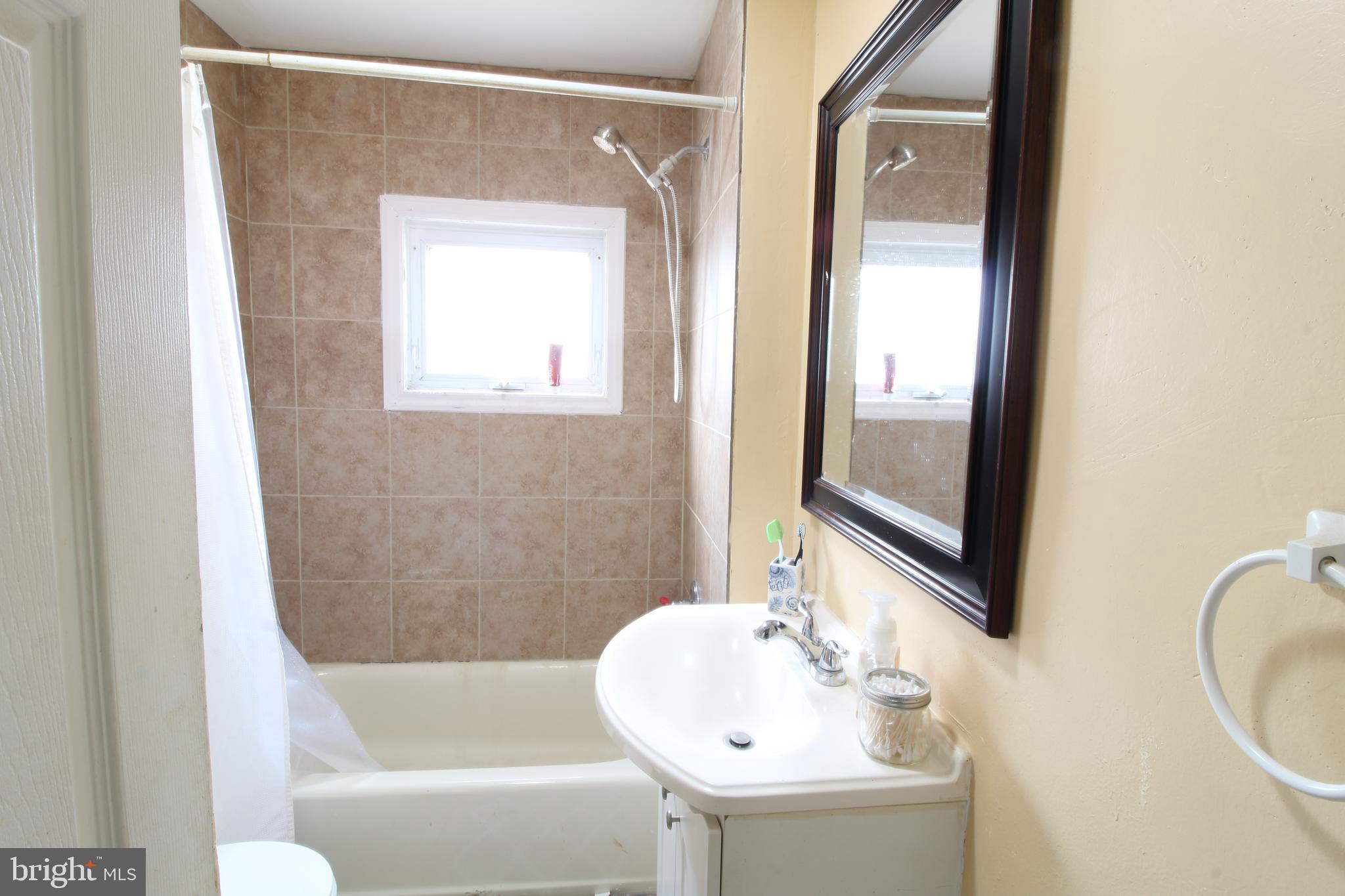 102 Reed Avenue Trenton, NJ 08610 - Photo 16 of 28