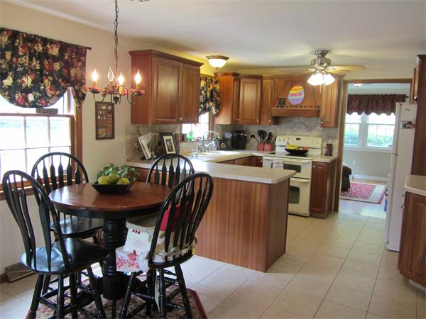195 Falmouth Road West Springfield, MA 01089 - Photo 12 of 30 Gallery Image 12