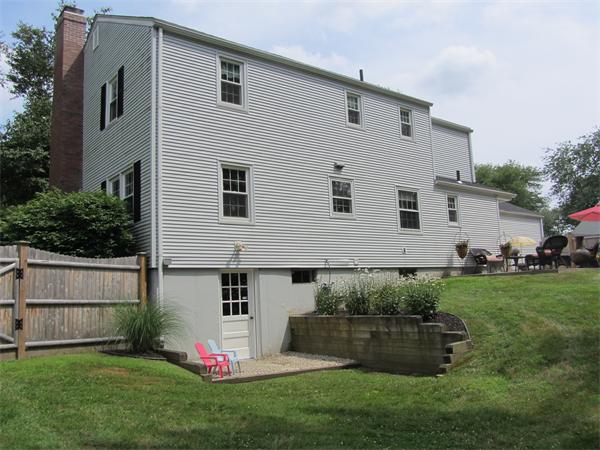 195 Falmouth Road West Springfield, MA 01089 - Photo 29 of 30 Gallery Image 29