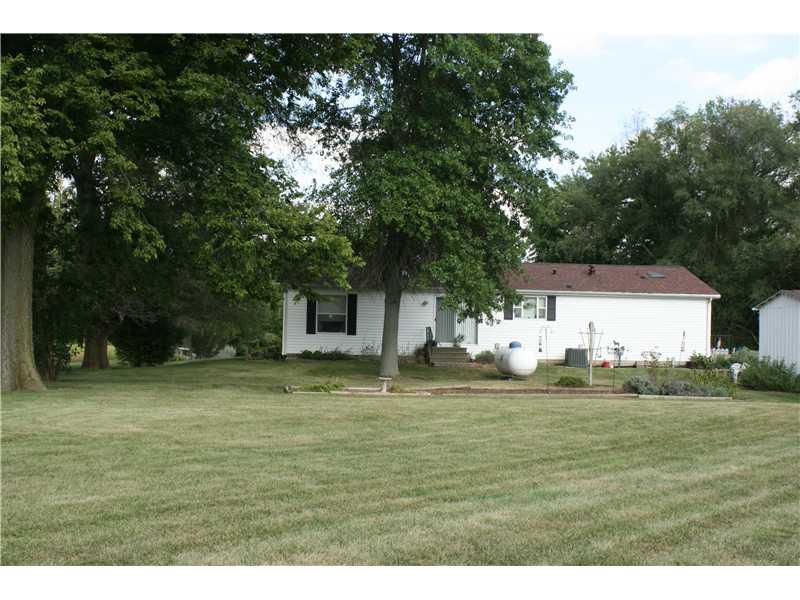 4756 South 800 East Road Carthage, IN 46115 - Photo 4 of 18 Gallery Image 4