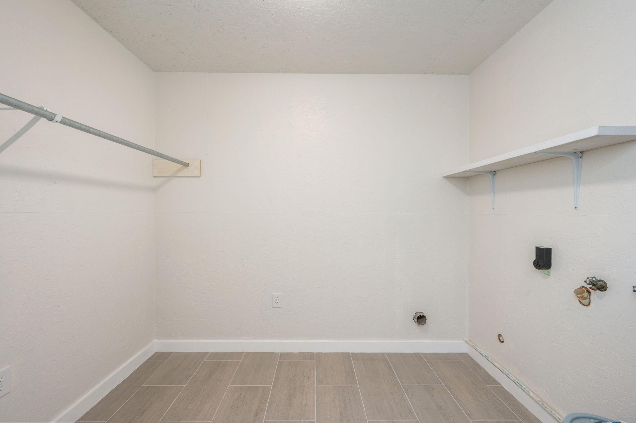 128 Salvadore Drive Crestview, FL 32536 - Photo 26 of 30 a view of an empty walk in closet
