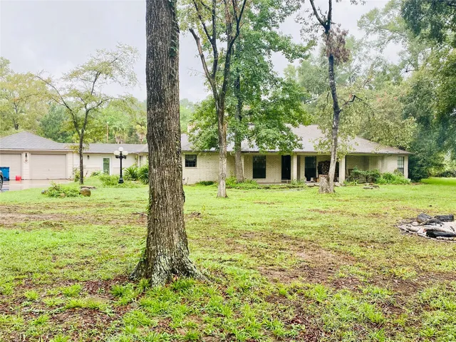 $2,850 | 14212 Horseshoe Bend, Conroe, TX 77384