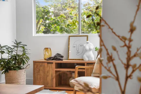 $524,000 | 3960-3960 Adeline Street, Unit 107, Emeryville, CA 94608