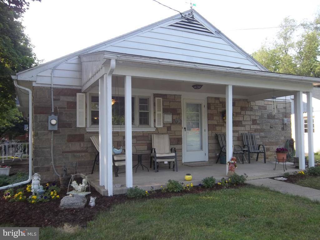 229 Landis Valley Road Lititz, PA 17543 - Photo 3 of 14