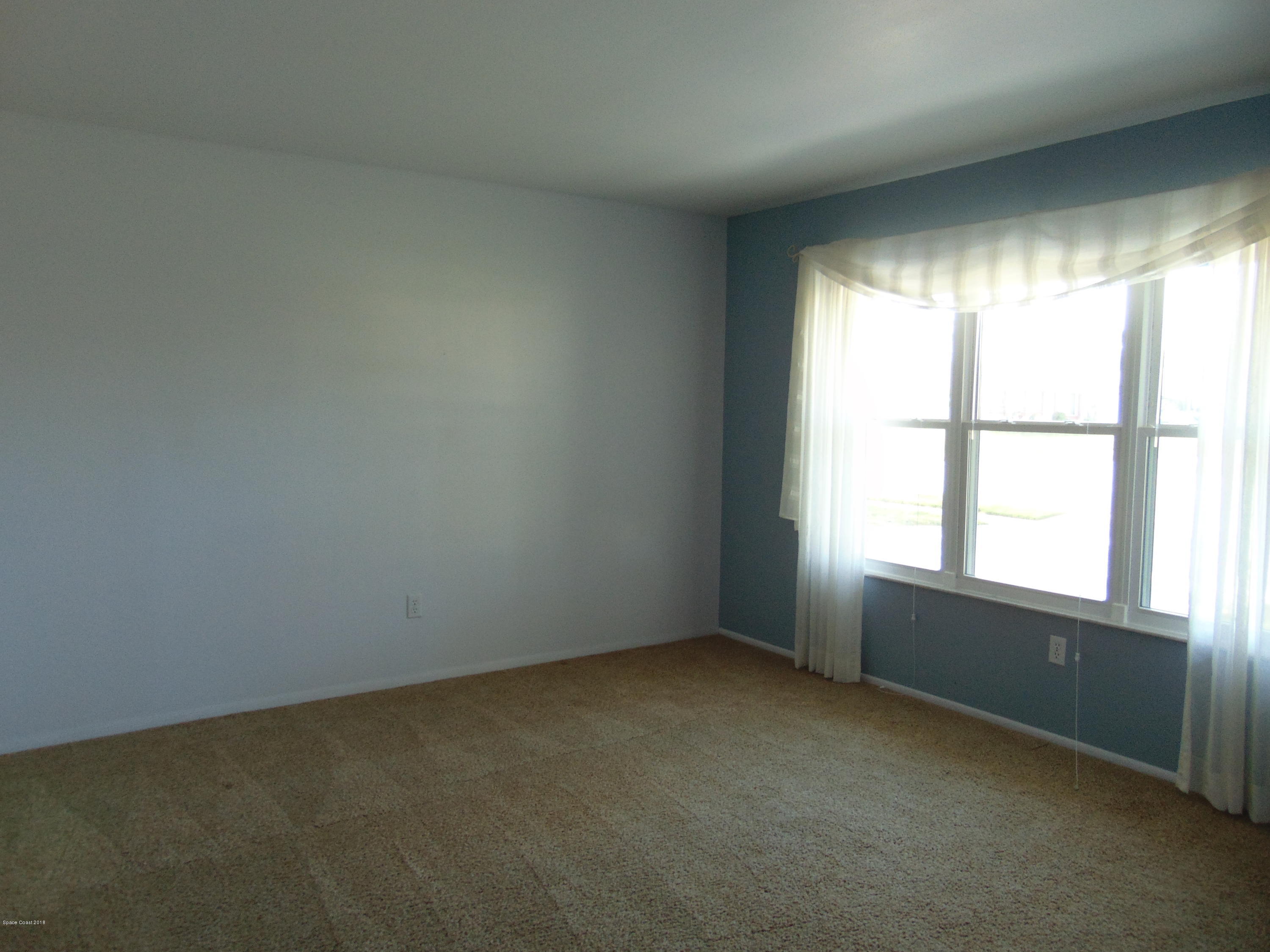 1083 Cromey Road Northeast Palm Bay, FL 32905 - Photo 8 of 39 LR 1