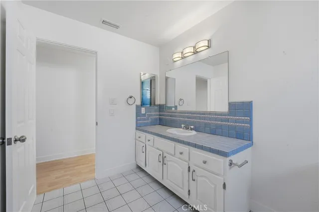 $1,850,000 | 658 Glenmore Boulevard, Glendale, CA 91206