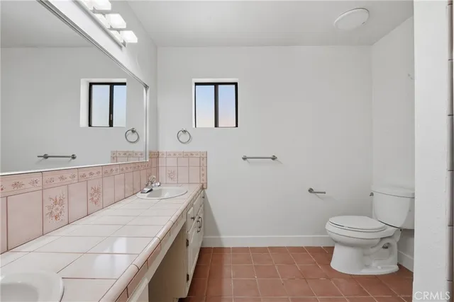 $1,850,000 | 658 Glenmore Boulevard, Glendale, CA 91206