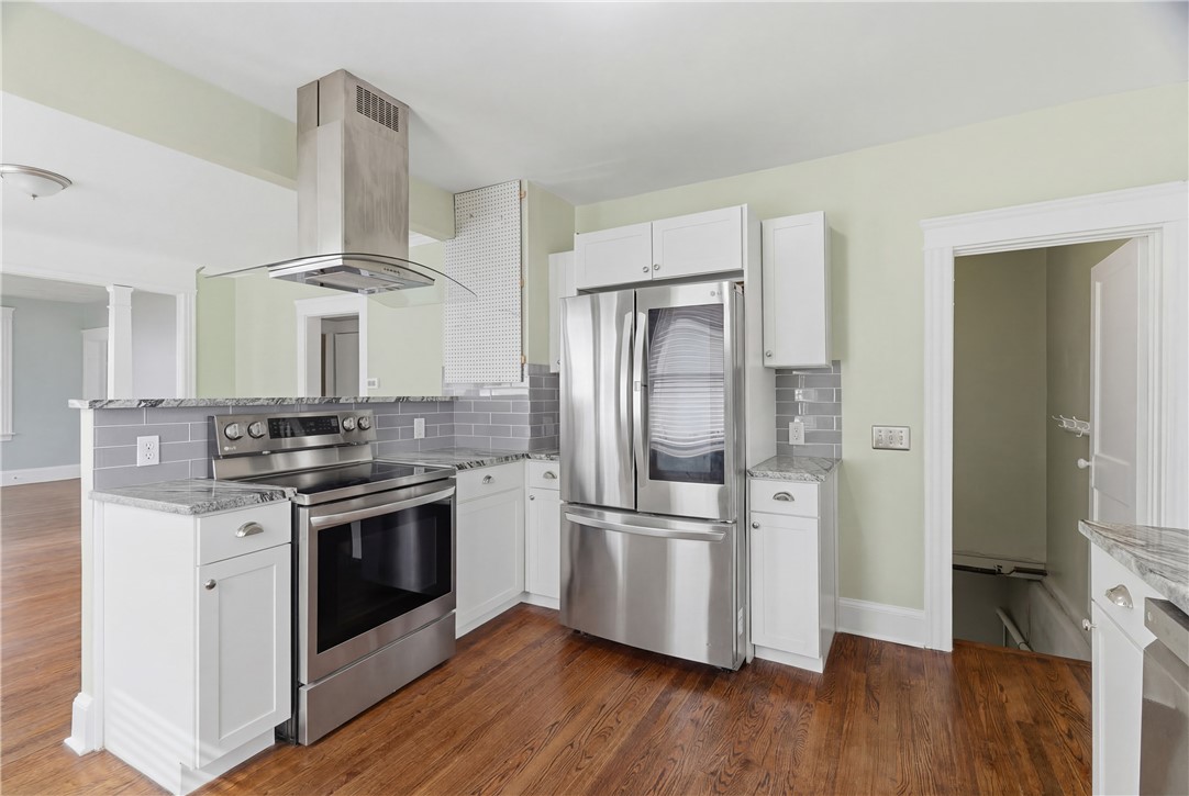 49 Harcourt Avenue Pawtucket, RI 02861 - Photo 15 of 33