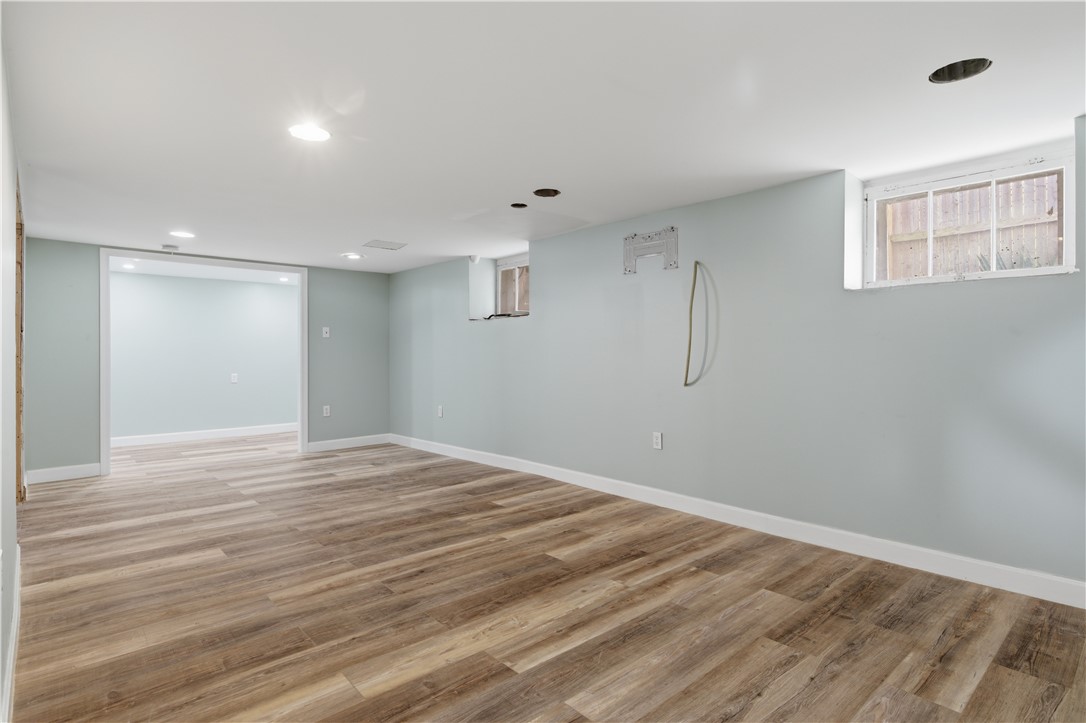 49 Harcourt Avenue Pawtucket, RI 02861 - Photo 20 of 33