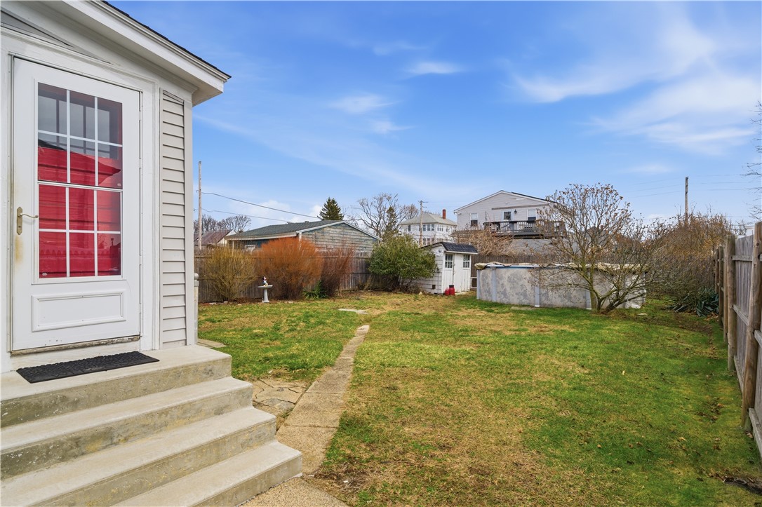 49 Harcourt Avenue Pawtucket, RI 02861 - Photo 29 of 33