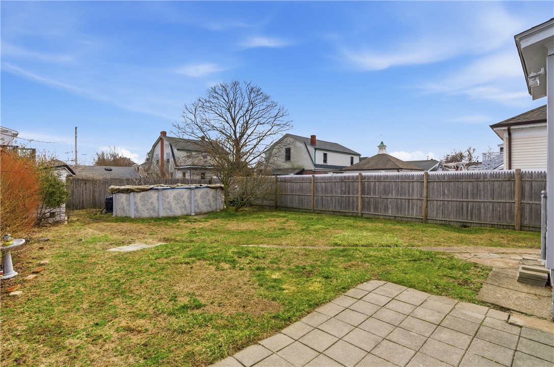 49 Harcourt Avenue Pawtucket, RI 02861 - Photo 31 of 33