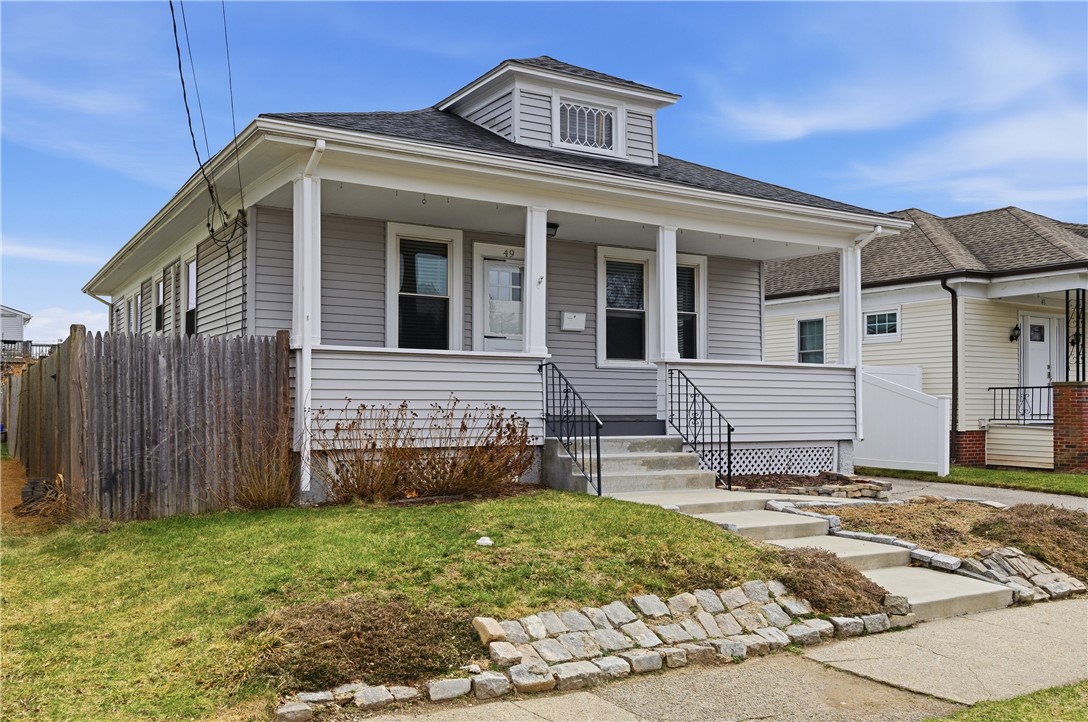 49 Harcourt Avenue Pawtucket, RI 02861 - Photo 32 of 33