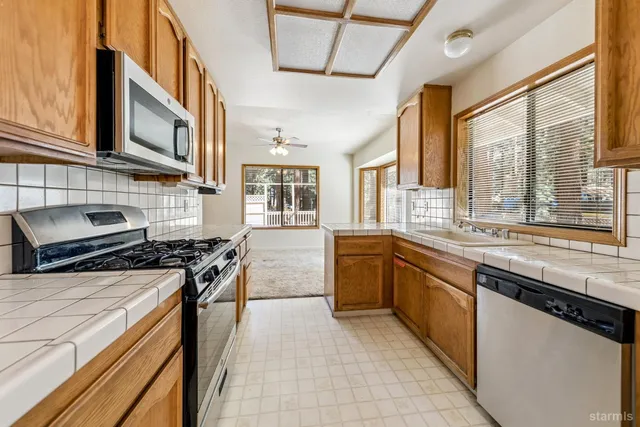 $650,000 | 2699 Elwood Avenue, South Lake Tahoe, CA 96150