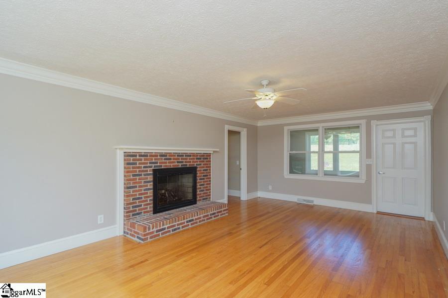 311 Waddell Road Greer, SC 29651 - Photo 14 of 33