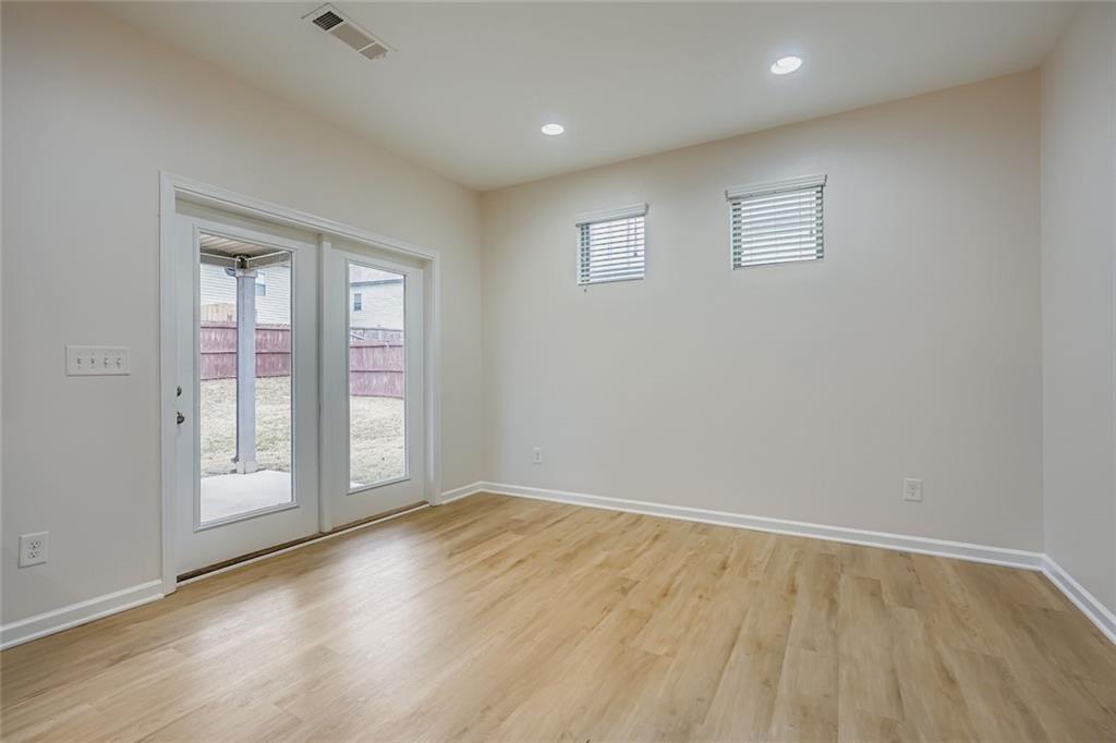 335 Sawgrass View Fairburn, GA 30213 - Photo 12 of 28