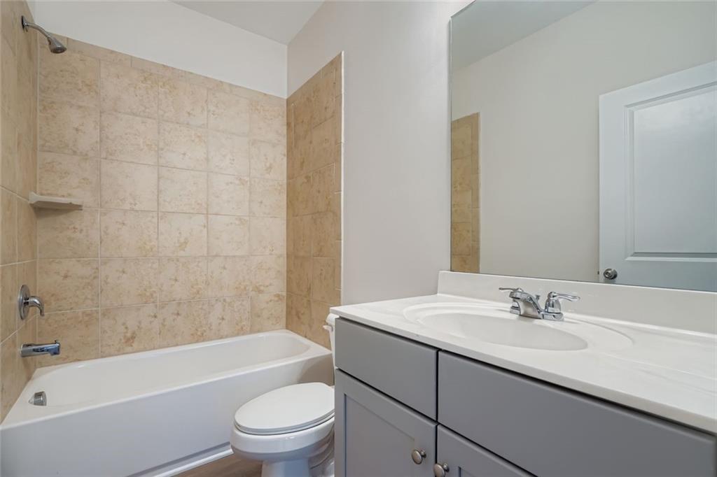 335 Sawgrass View Fairburn, GA 30213 - Photo 22 of 28