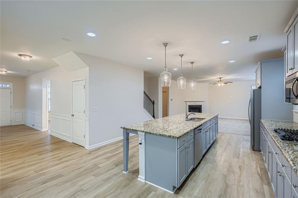 335 Sawgrass View Fairburn, GA 30213 - Photo 9 of 28