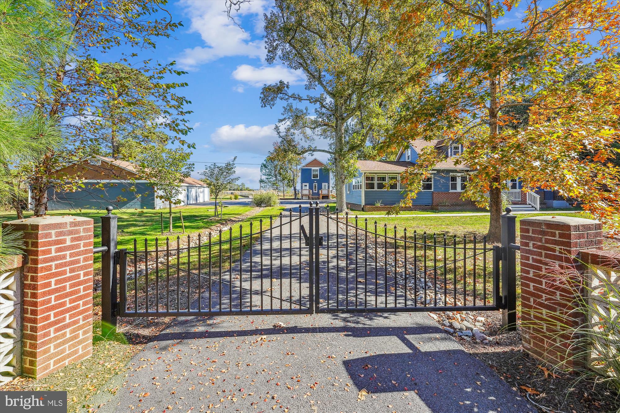 Beautiful property with 3 separate dwellings
