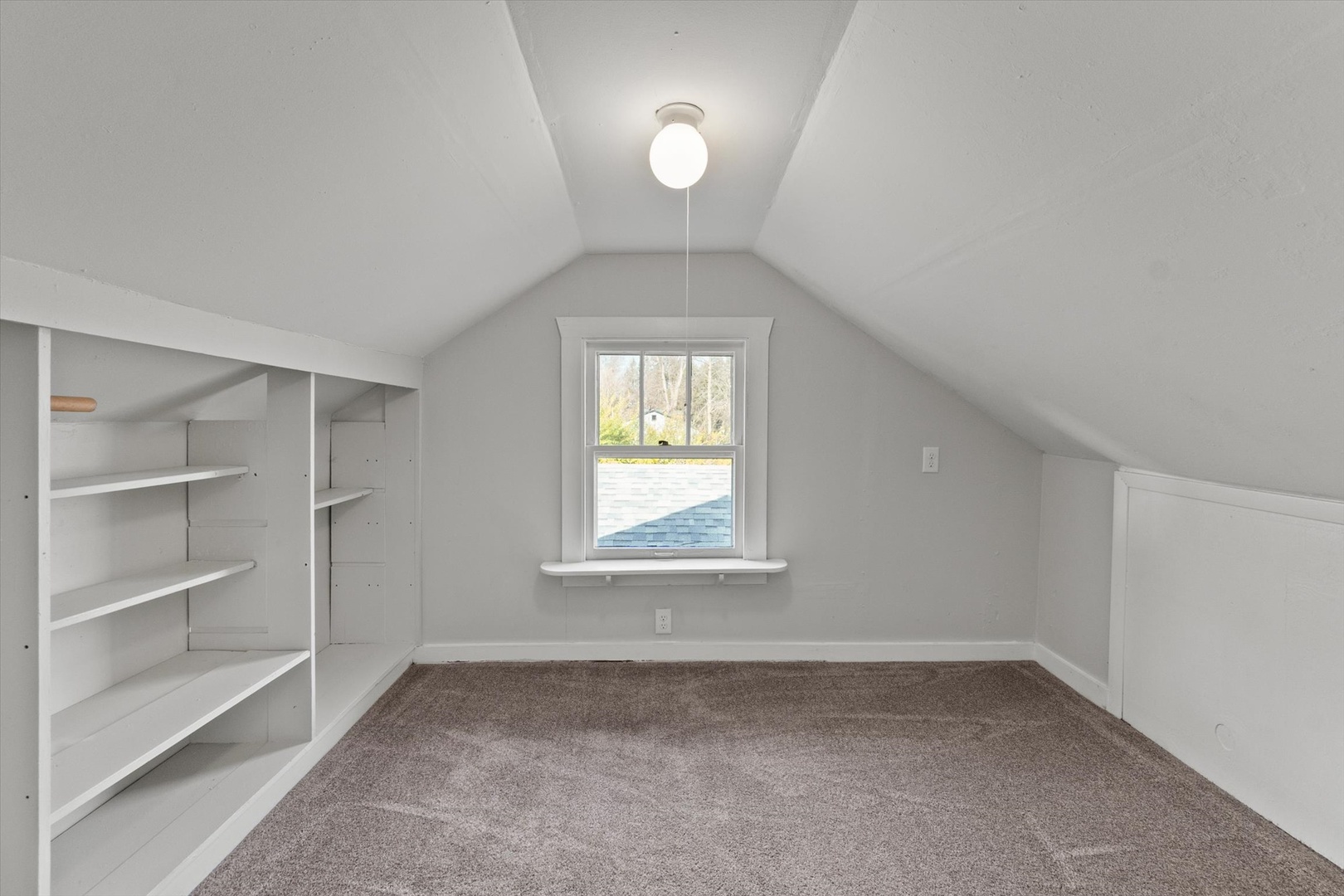913 Ogden Road New Lenox, IL 60451 - Photo 26 of 41 an empty room with a window