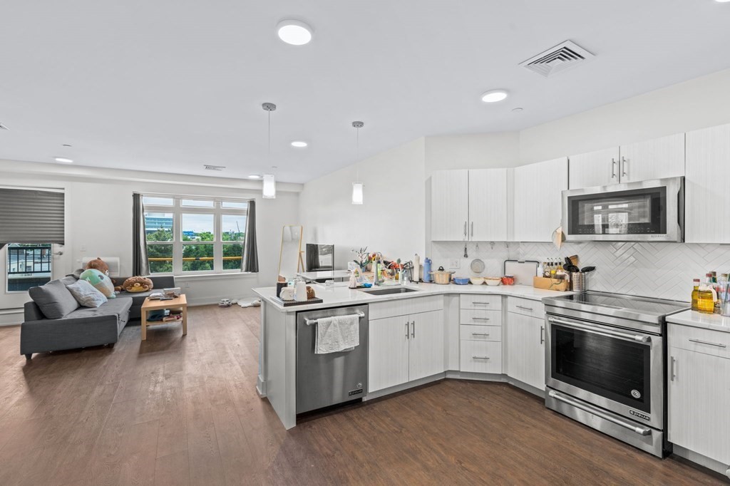 20 Penniman Road, Unit 301 Boston, MA 02134 - Photo 2 of 23