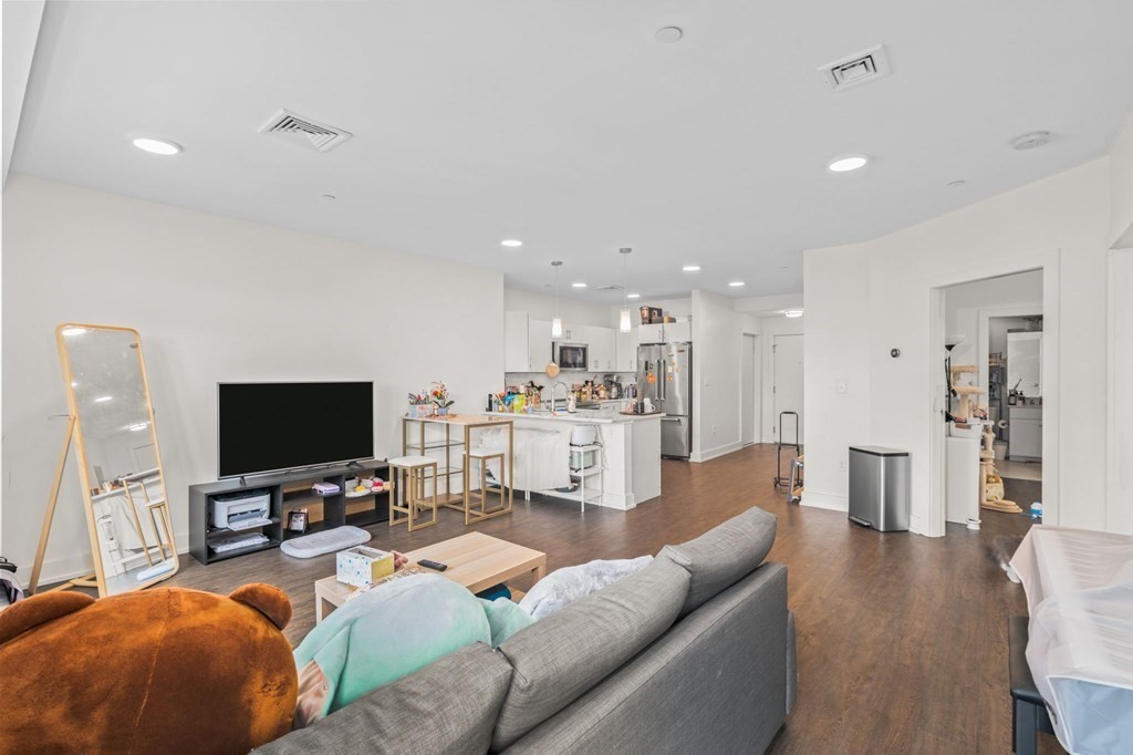 20 Penniman Road, Unit 301 Boston, MA 02134 - Photo 6 of 23