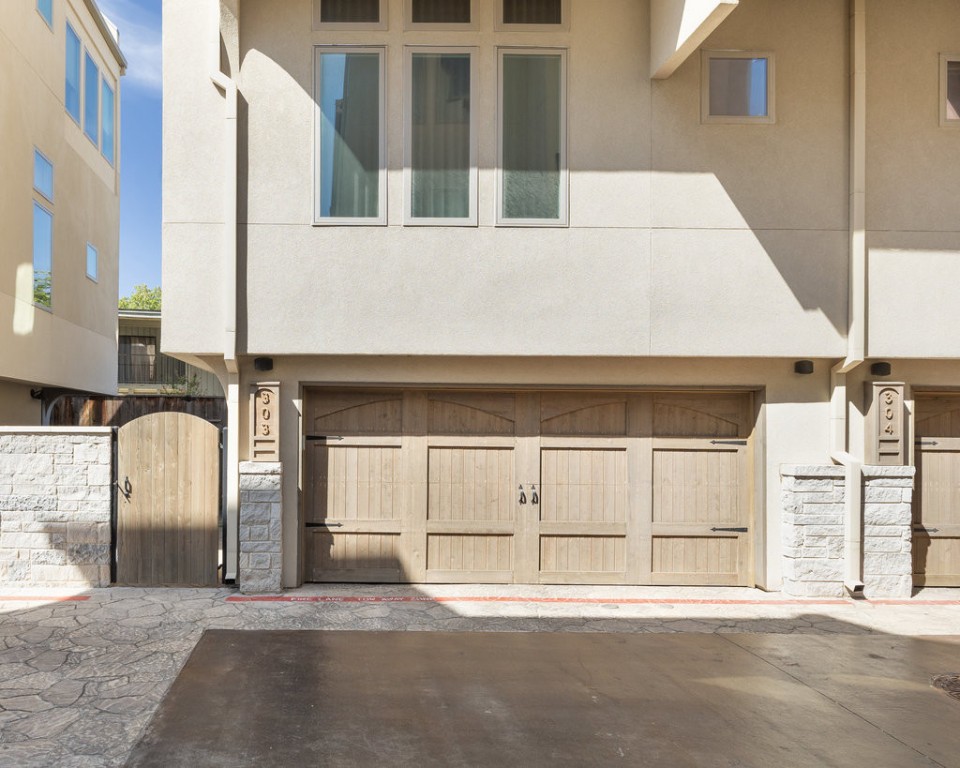 2300 Enfield Road, Unit 303 Austin, TX 78703 - Photo 35 of 37