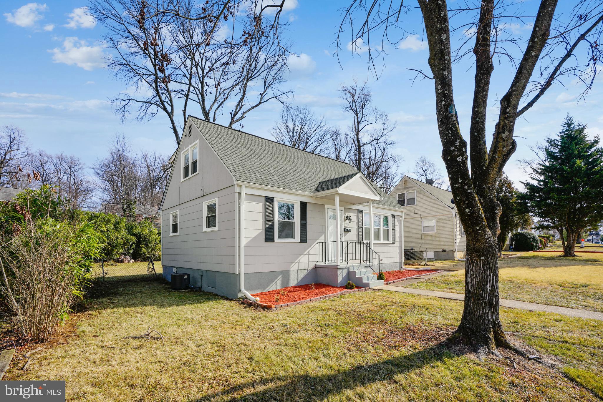 801 Templecliff Road Pikesville, MD 21208 - Photo 2 of 39