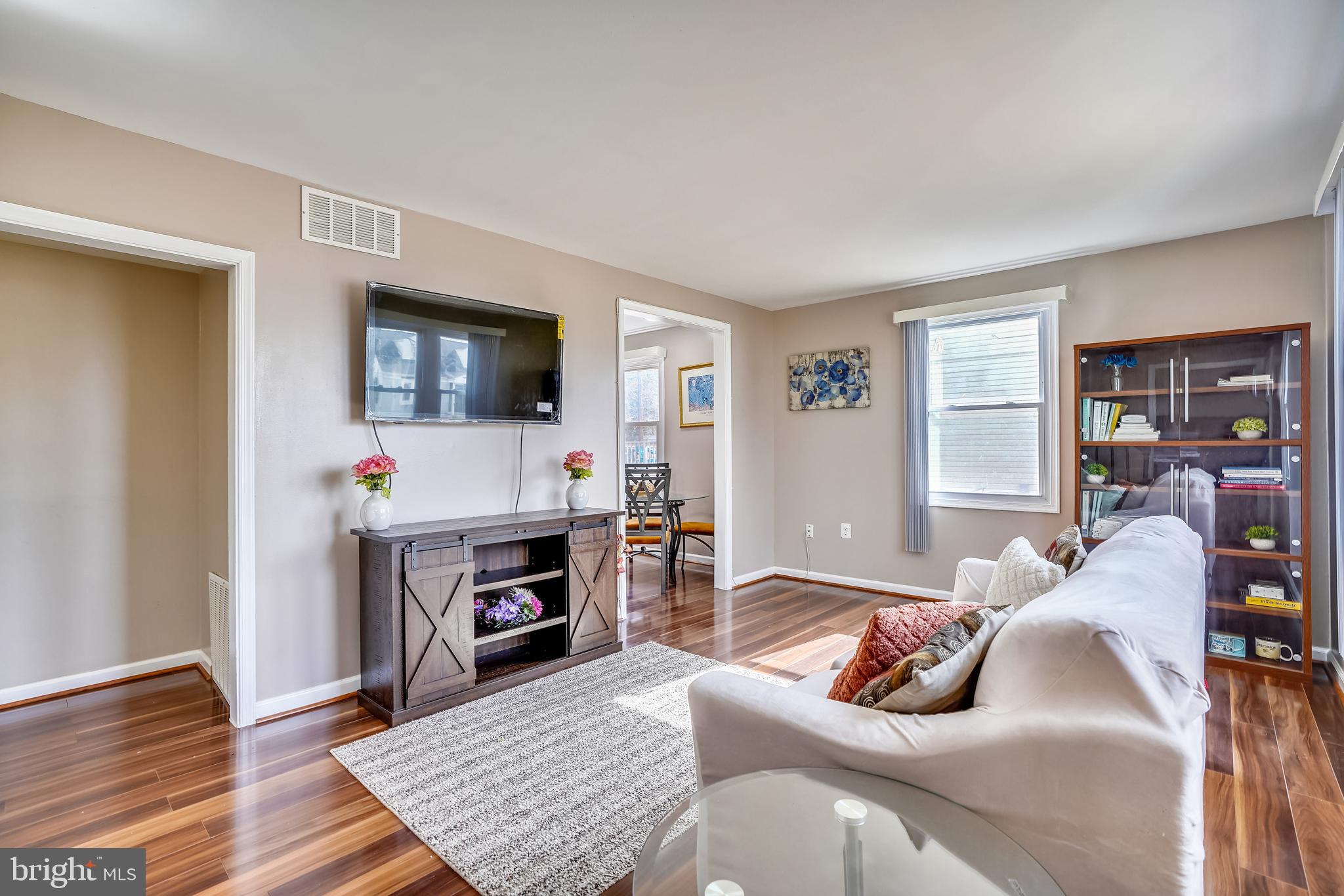 801 Templecliff Road Pikesville, MD 21208 - Photo 4 of 39