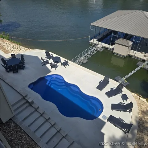 $3,250,000 | 257 Beachnut Drive, Sunrise Beach, MO 65079