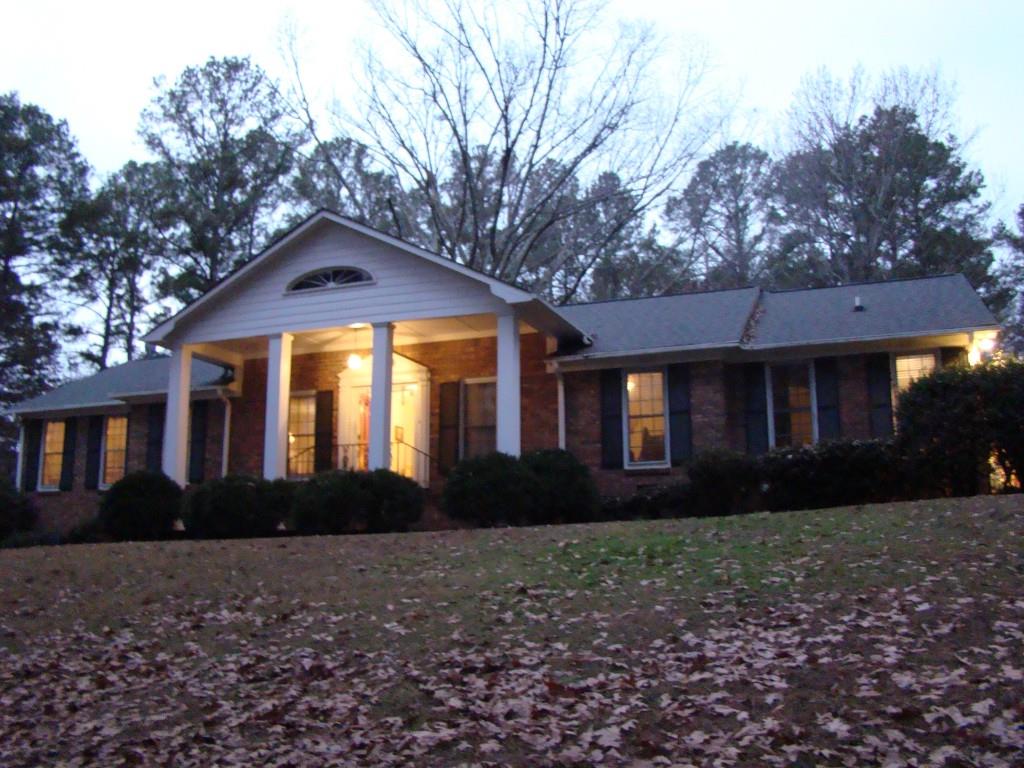 16 Horseshoe Bend Southwest Rome, GA 30165 - Photo 1 of 1