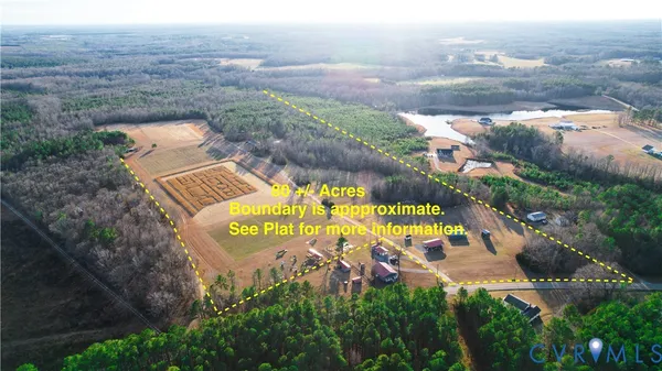a view of a tennis court