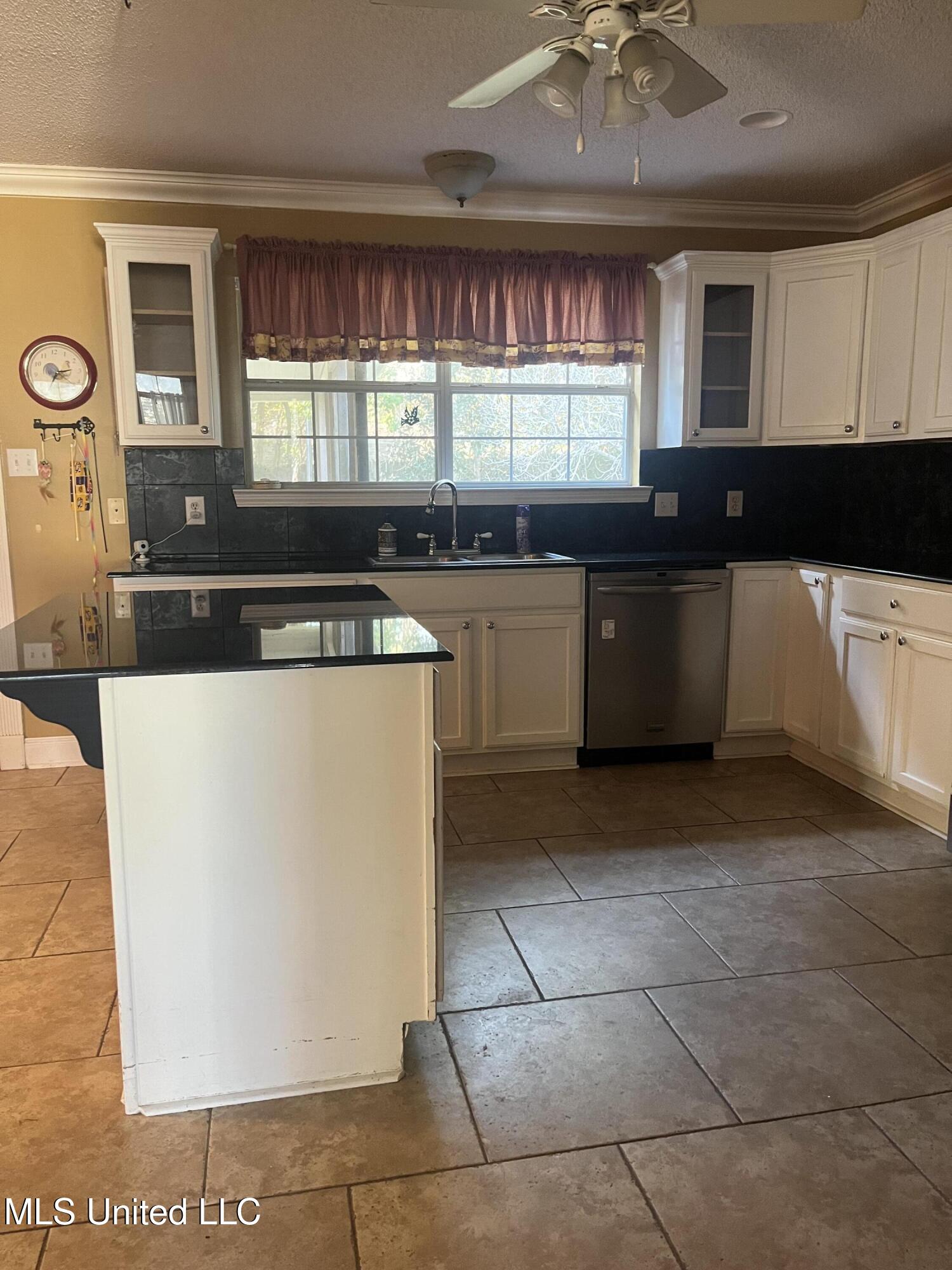 3717 Tangerine Street Ocean Springs, MS 39564 - Photo 20 of 27 IMG_6036