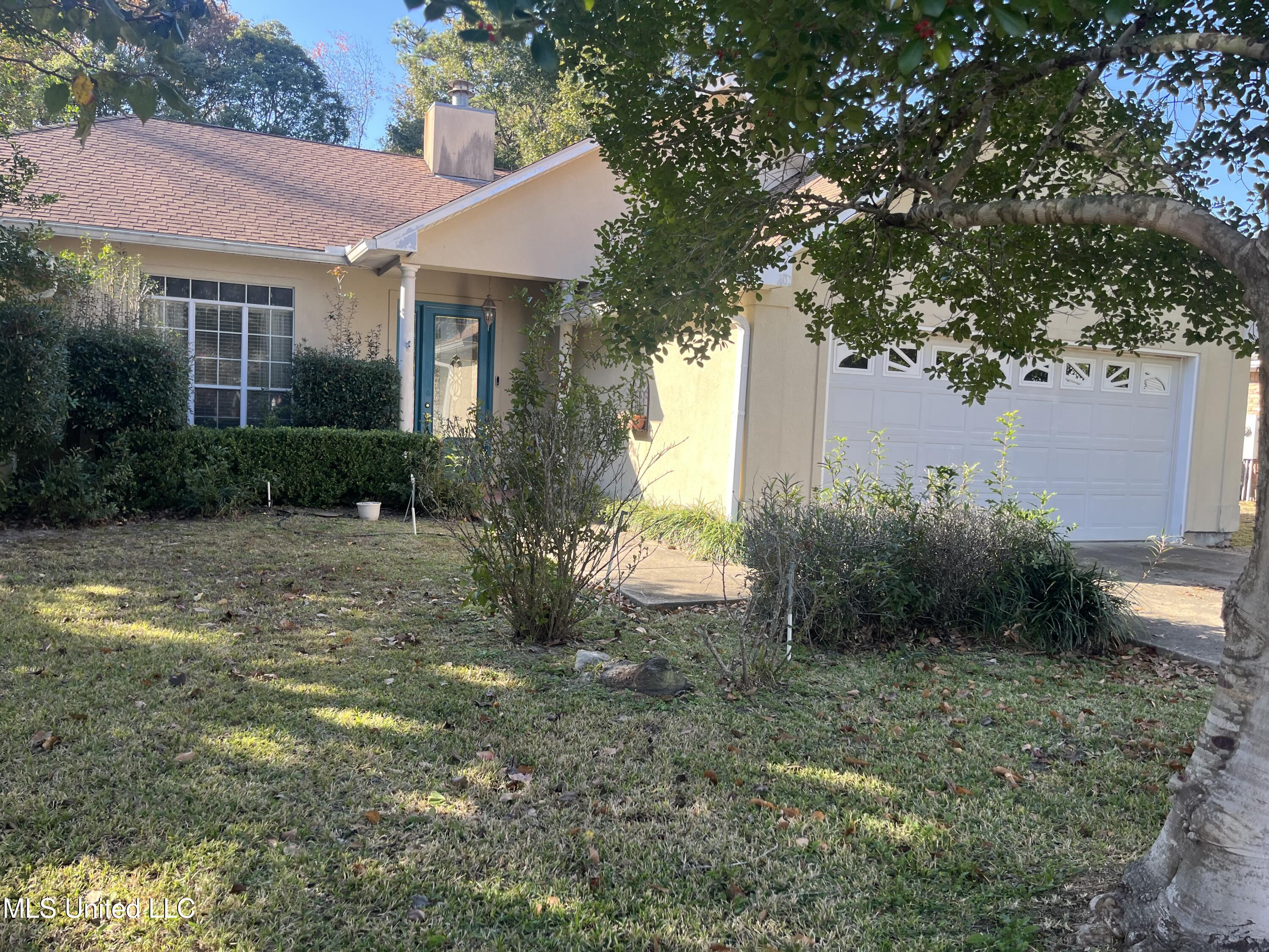 3717 Tangerine Street Ocean Springs, MS 39564 - Photo 3 of 27 IMG_6077
