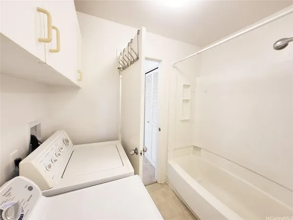 $2,500 | 46-1018 Emepela Way, Unit 21U, Kaneohe, HI 96744