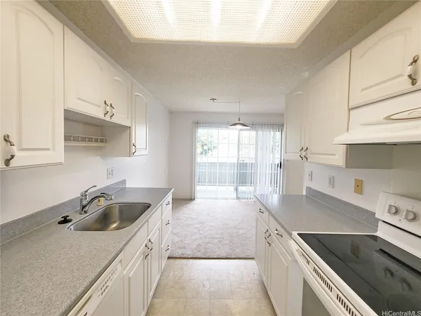 $2,500 | 46-1018 Emepela Way, Unit 21U, Kaneohe, HI 96744